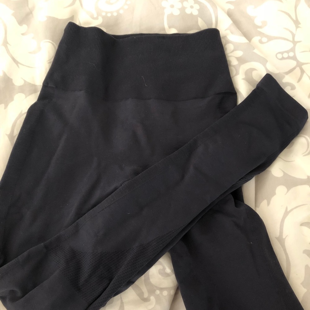 Lululemon dark carbon grey legging